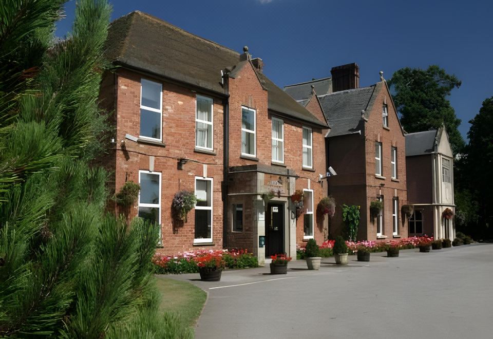 hotel overview picture