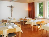 Tagungshaus Regina Pacis - breakfast