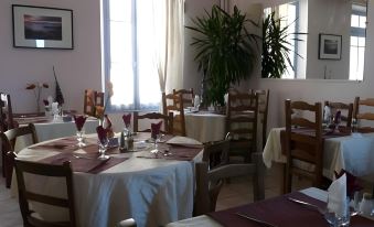 Hotel Restaurant le Castel Fleuri