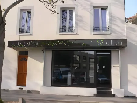 Le Figuier Отели рядом со станцией Ivry-sur-Seine railway station