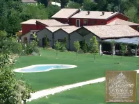 Magione Papale Relais Các khách sạn ở Poggio Picenze