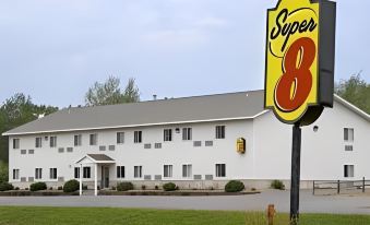 Super 8 by Wyndham Phillips