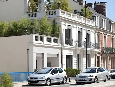 Logis Villa C Hôtel