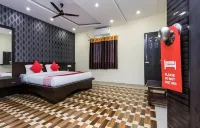 Jmc Hotel Lavish - Homestays