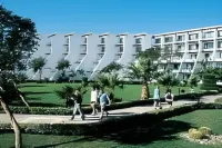 Shams Safaga Resort Hotels near Sherbini shop for the latest furnishings and garments