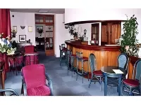 Logis Hotel le Cerf - 3 Yıldız