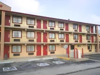 Days Inn & Suites by Wyndham Springfield on I-44 Hotels in Springfield