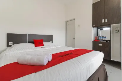 RedDoorz Near Exit Toll Bogor