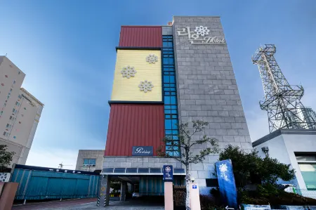 Gwangyang Raon Hotel Отели в г. Кванъян