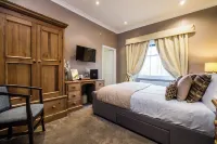 The Howbeck & the Retreat Incl Off-Site Health Club and Parking EV Point Available Các khách sạn ở Windermere