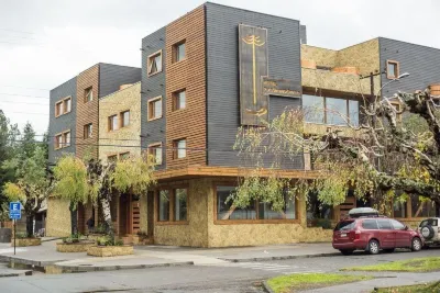 Hotel Pucón Indómito Hotel a 