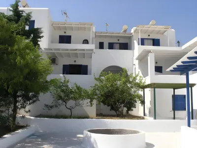 Caeli Paros by Kostas & Joanna Studios Отели рядом с достопримечательностью «Lefkes»