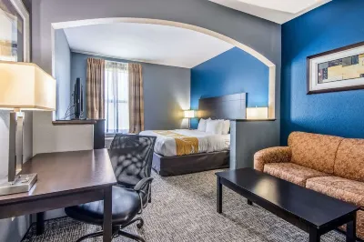 Quality Suites Maumelle - Little Rock NW Hotels in Maumelle