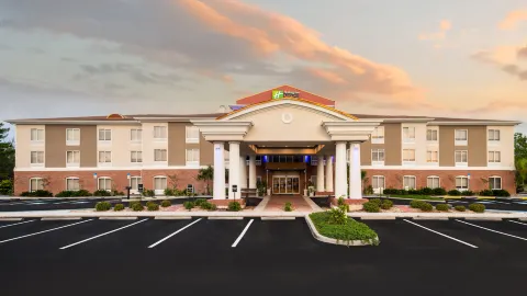 Holiday Inn Express & Suites SPRING HILL by IHG in Hernando County