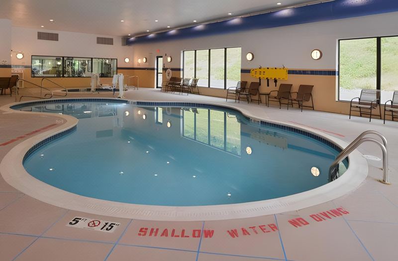 Holiday Inn Express & Suites Washington - Meadow Lands by IHG photo 4