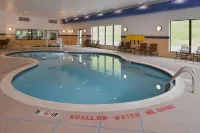 Holiday Inn Express & Suites WASHINGTON - MEADOW LANDS by IHG - Swimmingpools