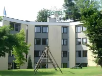 Logis Hôtel Restaurant des Acacias Lille Neuville en Ferrain Hotel di Wervicq-Sud