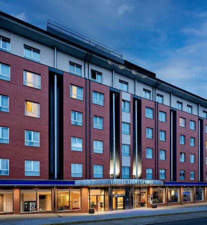 Hotel Zentral León Отели в г. Леон