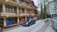 Zarechniy Hotel