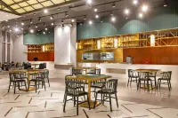 Barceló Hotel & Residences, Bahrain - breakfast