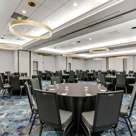 Holiday Inn & Suites OTTAWA KANATA by IHG