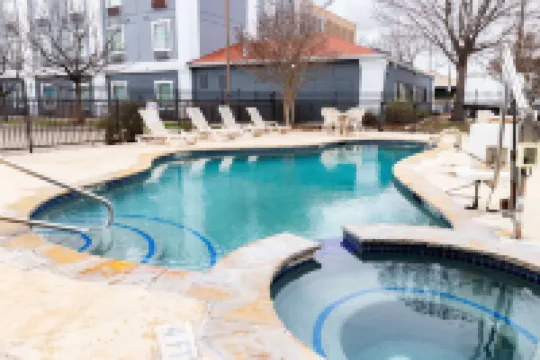 Days Inn by Wyndham Central San Antonio NW Medical Center