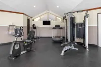 Baymont Inn and Suites by Wyndham Farmington, MO - Gym