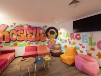 Hostelle - Women Only Hostel Barcelona Hôtels à proximité de : Métro Horta