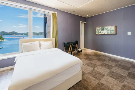 Tongyeong Hotel Sea Scent Отели в г. Тхонъён