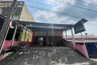 Homestay Rand's Kopi Pandan Syariah Mitra RedDoorz Hotel dekat Vie Cafe & Ferboden Distro