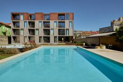 Aparthotel Oporto Anselmo Hotels in Бонфин