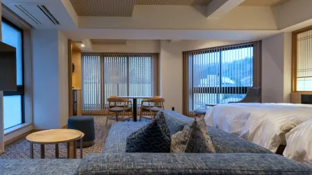 Kusatsu Onsen Yubatake Sensui