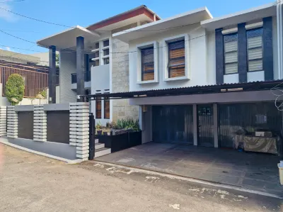 High Livin Villa Setrasari Hotels in Gegerkalong