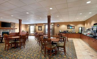 Days Inn & Suites by Wyndham Strathmore
