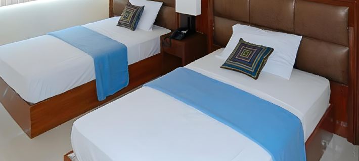 Sky Garden Hotel by RedDoorz Hotels in Capiz