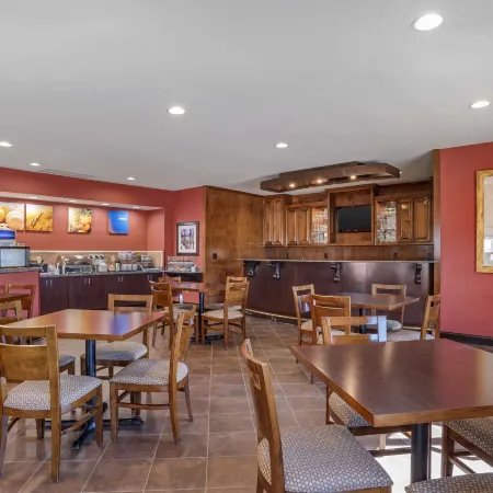 Comfort Suites