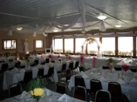 Howard Johnson by Wyndham Lindsay