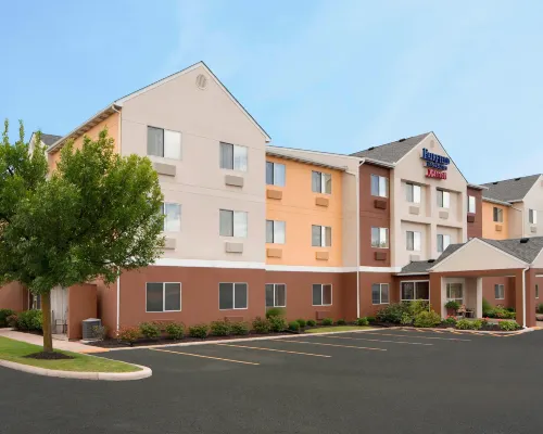 Fairfield Inn & Suites Findlay Hotels in Findlay