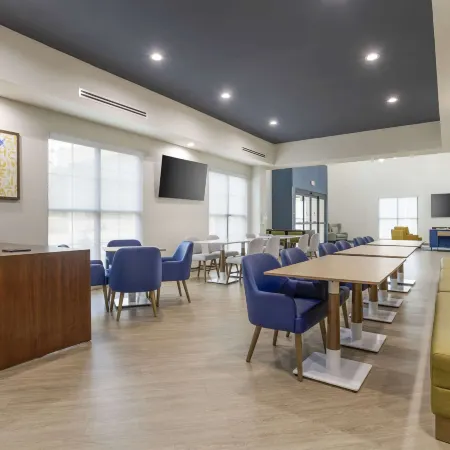 Comfort Inn & Suites Huntsville Near University