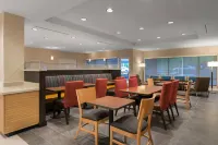 TownePlace Suites Boone - breakfast