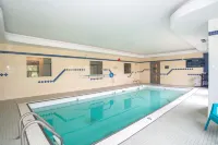 Sandman Hotel Quesnel - piscine
