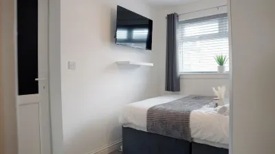 City Centre House with EV Parking