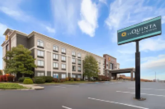 La Quinta Inn & Suites by Wyndham Sevierville / Kodak