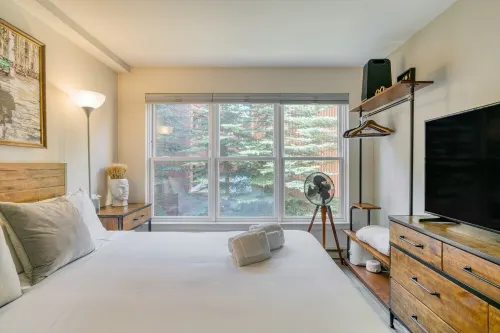 Etta Place 6 by Avantstay Ski in/ Ski Out Unit!