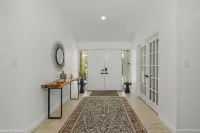 Sunny Naples Escape Poolside + Beach Access