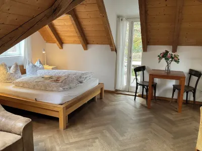 Apartment with kitchen and partly covered terrace. Central and quiet