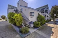Excellent location! Close to Famous Boardwalk. One block from the boardwalk.