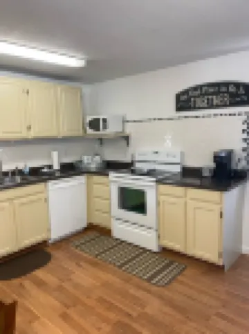 Mama Bear Cottage (Downtown Cody)