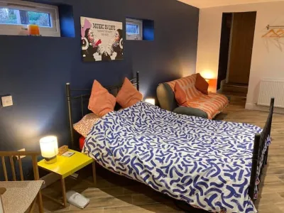 The Funky Pigsty-An adventure pet friendly paradise, Situated in the Wye Valley! Hotel in zona Gavellers Cafe