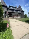 Charming Apartment In Berkshire Victorian Home Hotels near Berkshire Museum